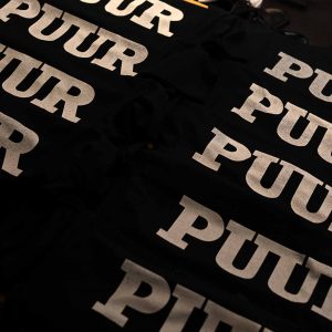 Custom kleding bedrukken - Hoodies t-shirts laten maken eigen ontwerp Groningen