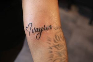 Tattoo Shop Groningen - PUUR portfolio - tatoeage met hartje en naam